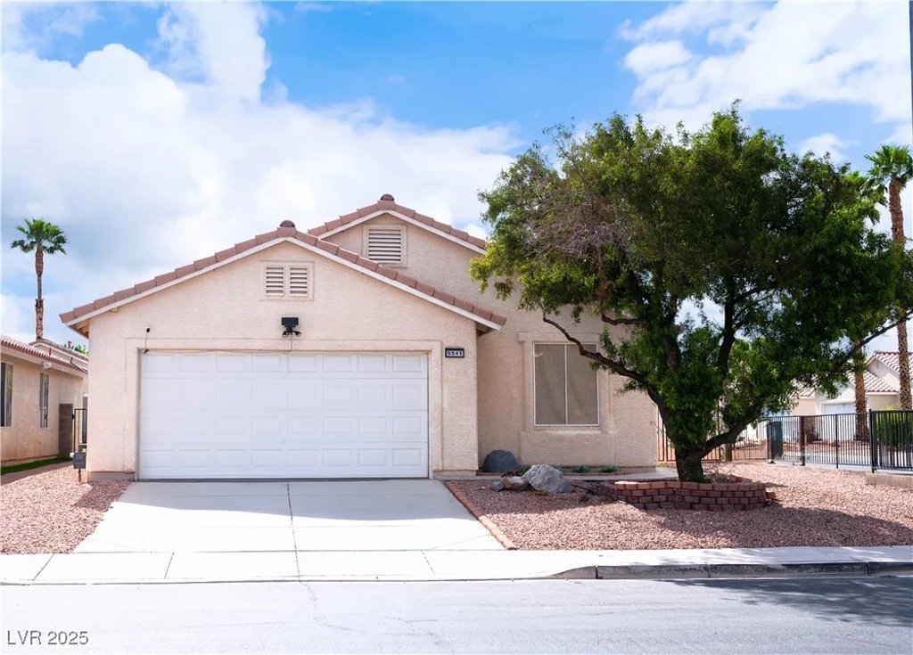 5541 Alvarez, North Las Vegas, NV 89031