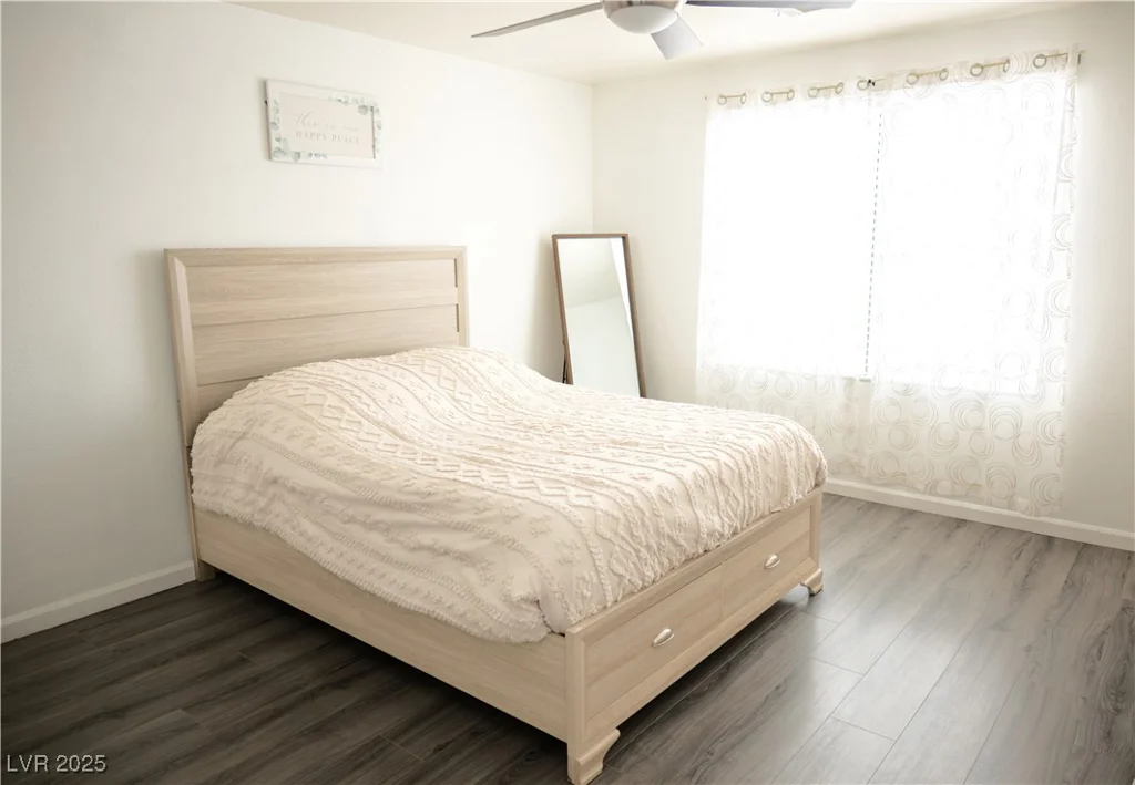 5541 Alvarez, North Las Vegas, NV 89031