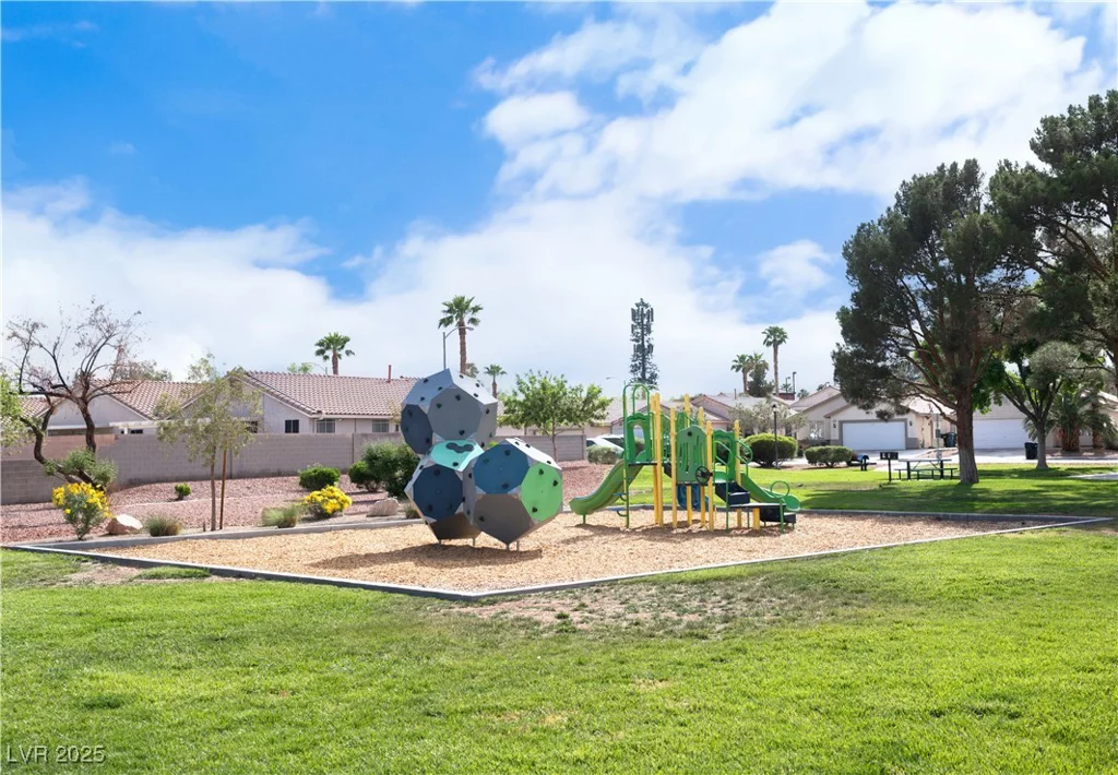 5541 Alvarez, North Las Vegas, NV 89031