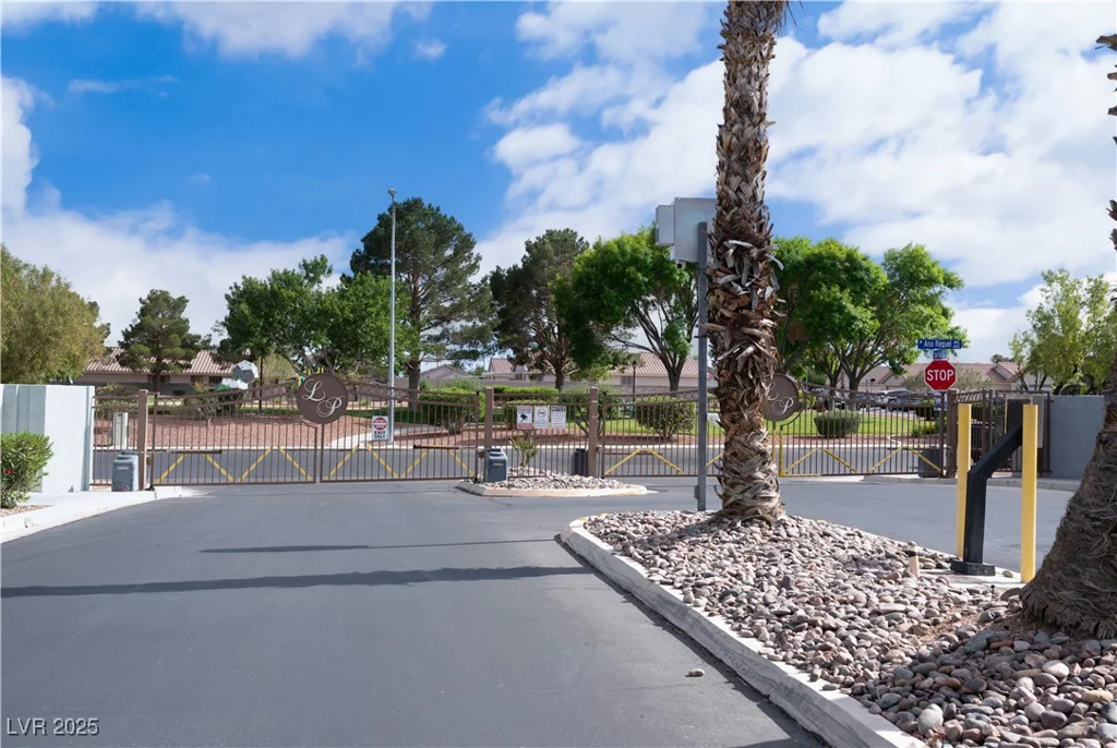 5541 Alvarez, North Las Vegas, NV 89031