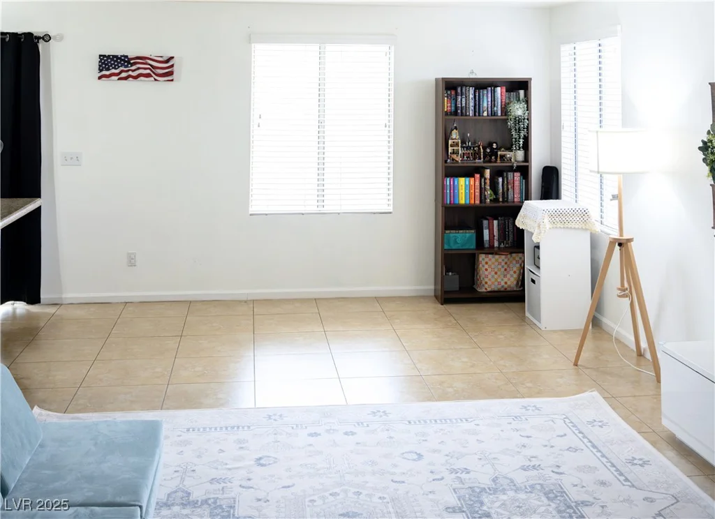 5541 Alvarez, North Las Vegas, NV 89031