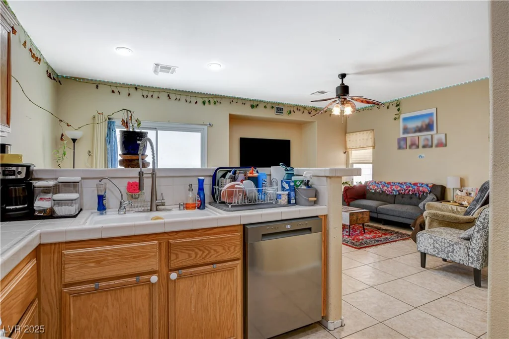 1007 Shades End, North Las Vegas, NV 89081
