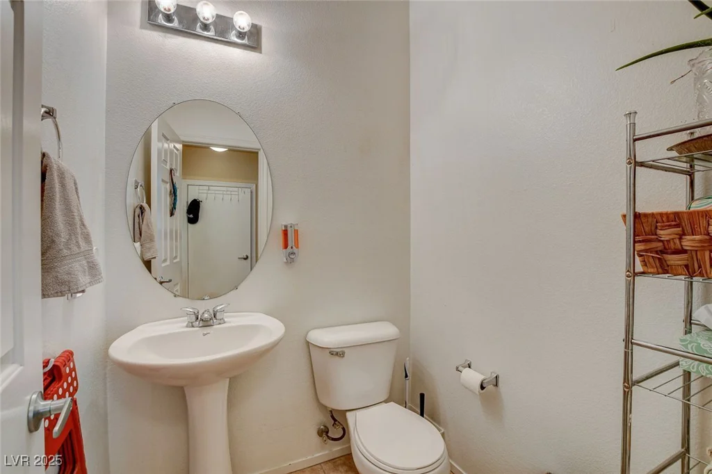1007 Shades End, North Las Vegas, NV 89081