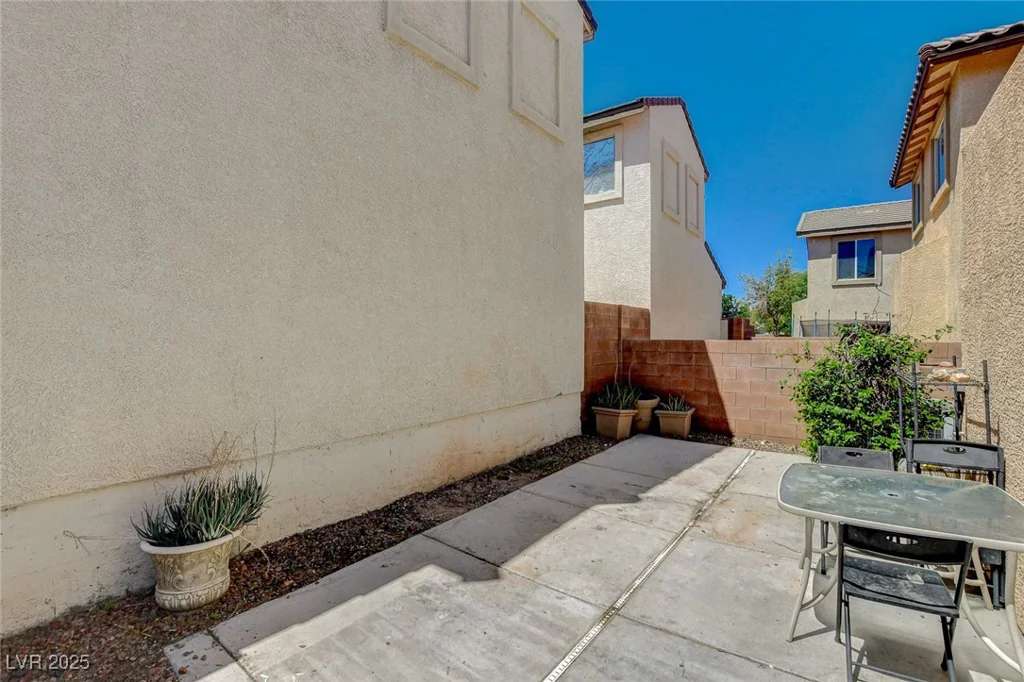 1007 Shades End, North Las Vegas, NV 89081