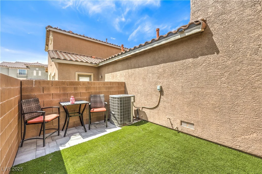 10636 Colter Bay, Las Vegas, NV 89129