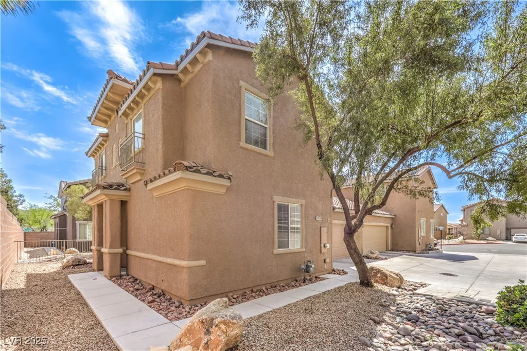 10636 Colter Bay, Las Vegas, NV 89129