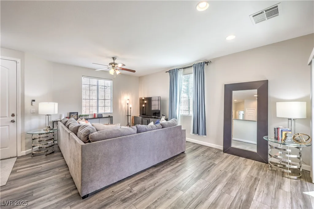 10636 Colter Bay, Las Vegas, NV 89129