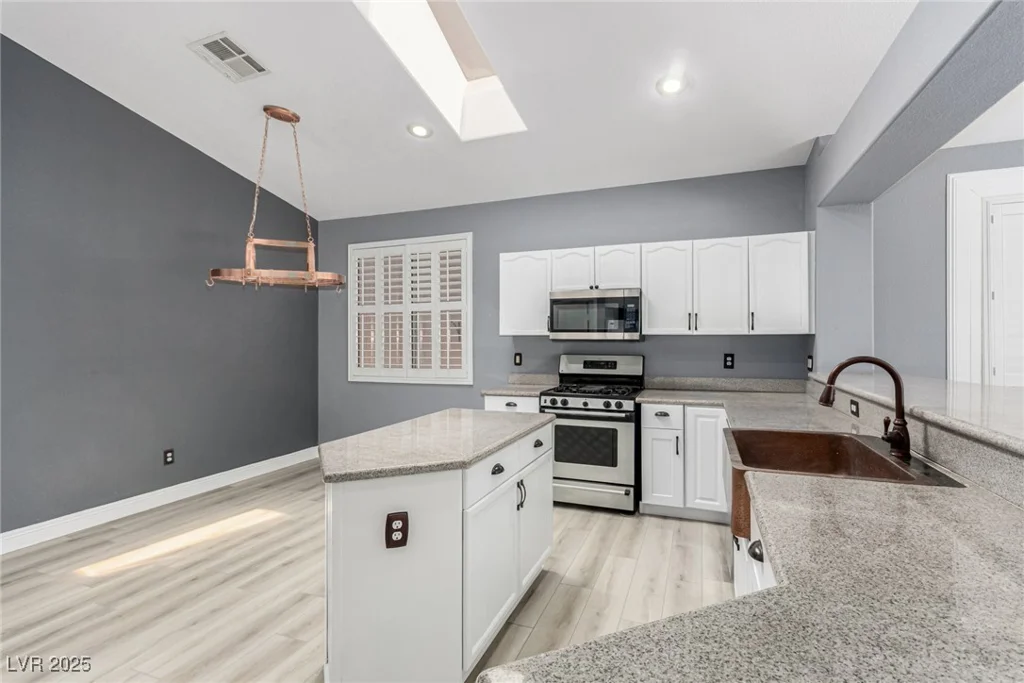 71 Blaven, Henderson, NV 89002