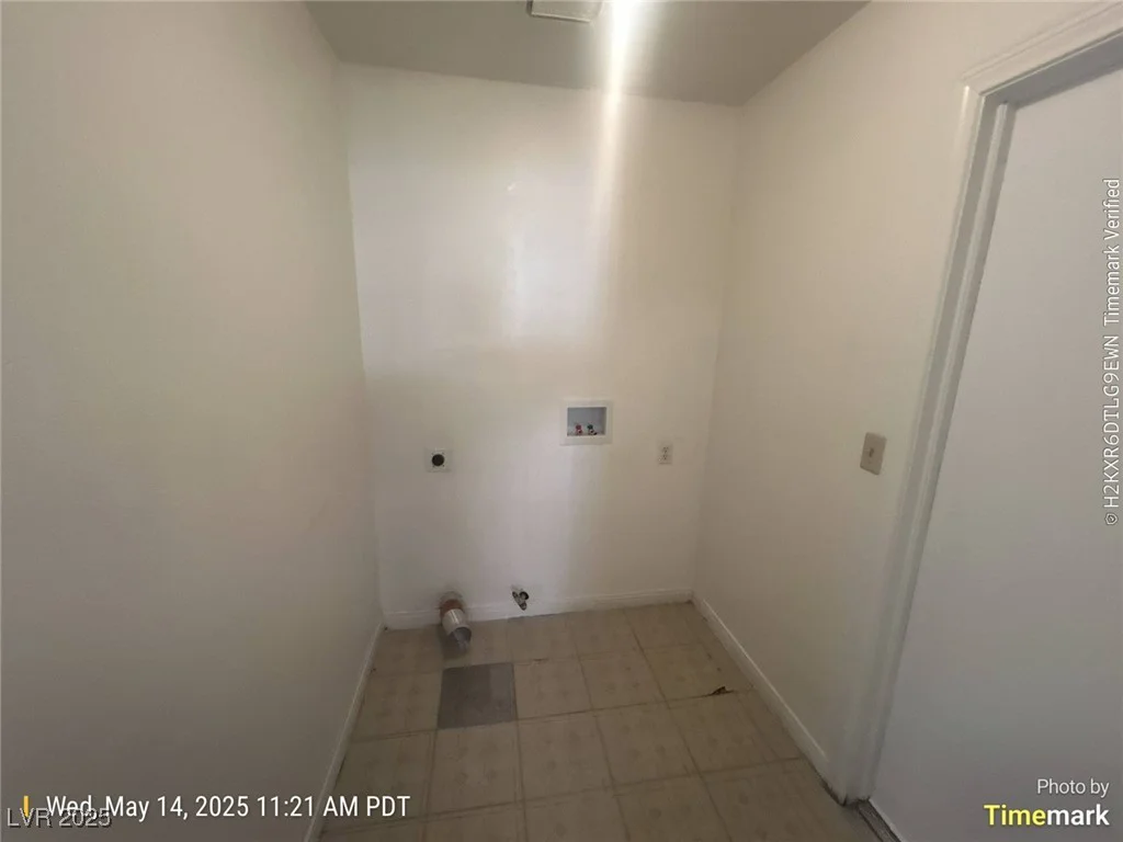 6512 Sterling Springs, Las Vegas, NV 89108