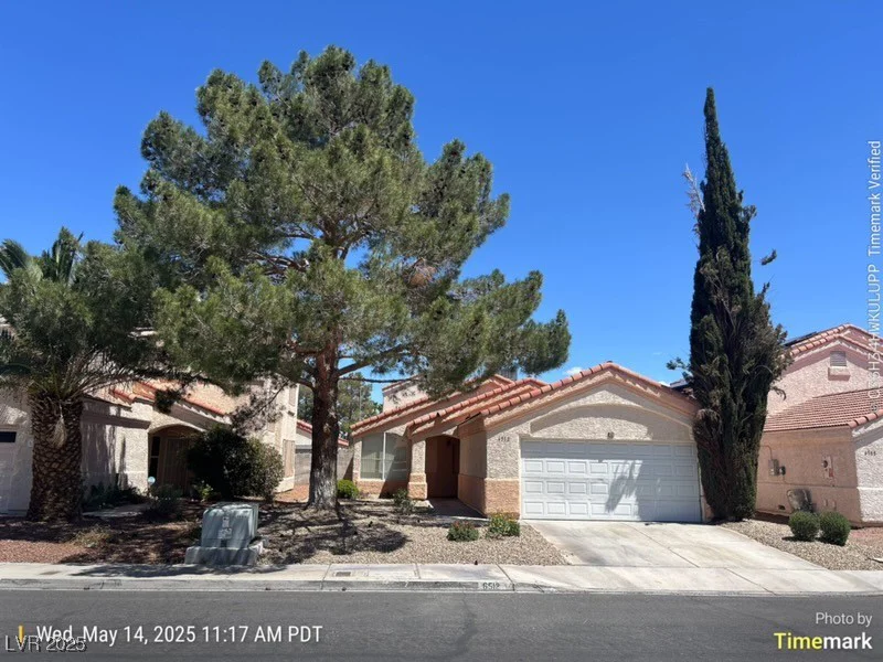 6512 Sterling Springs, Las Vegas, NV 89108