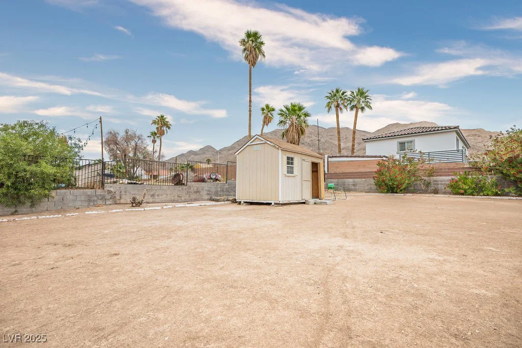 138 Palma Del Rio, Las Vegas, NV 89110
