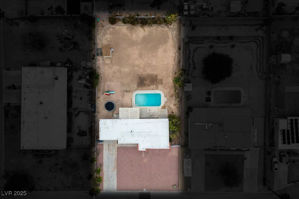 138 Palma Del Rio, Las Vegas, NV 89110