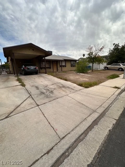 3933 Lighthouse, Las Vegas, NV 89110
