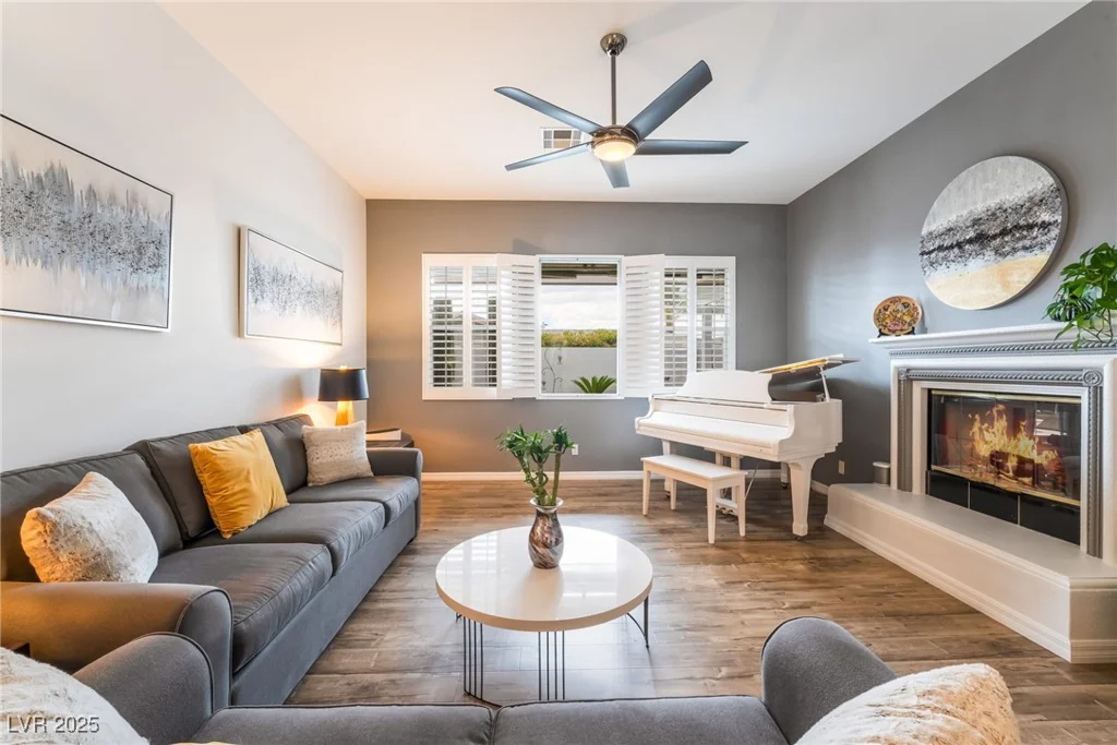 10579 Garden Rose, Las Vegas, NV 89135