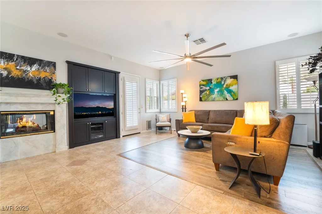 10579 Garden Rose, Las Vegas, NV 89135