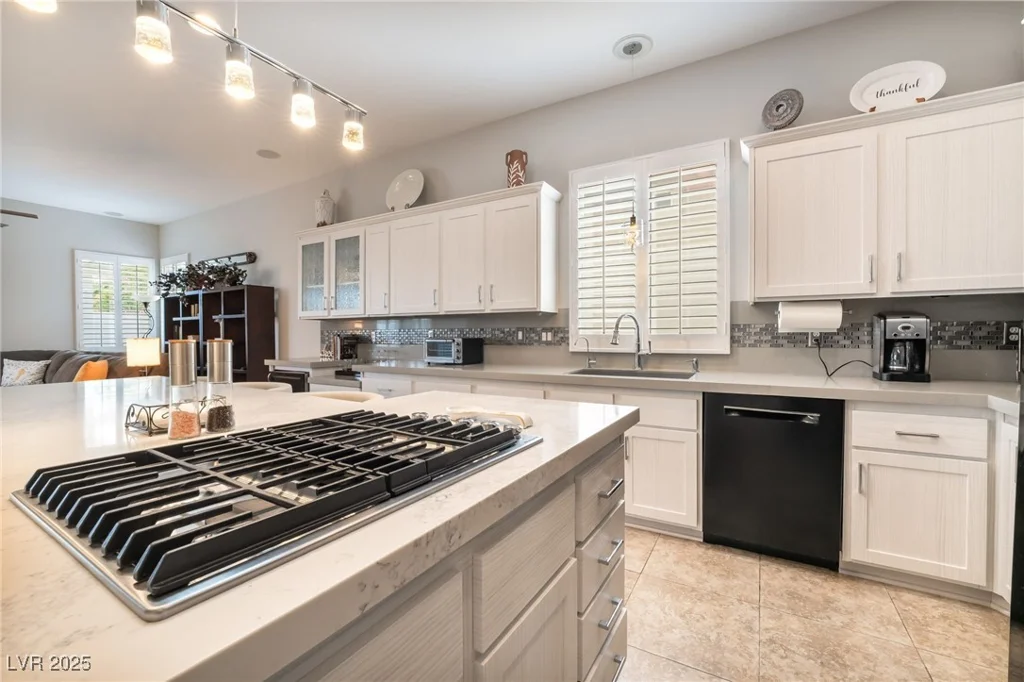 10579 Garden Rose, Las Vegas, NV 89135