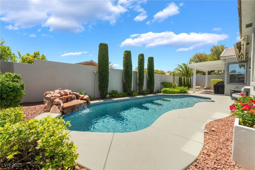 10579 Garden Rose, Las Vegas, NV 89135
