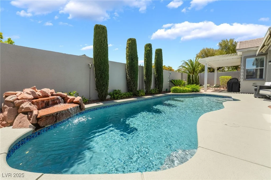 10579 Garden Rose, Las Vegas, NV 89135