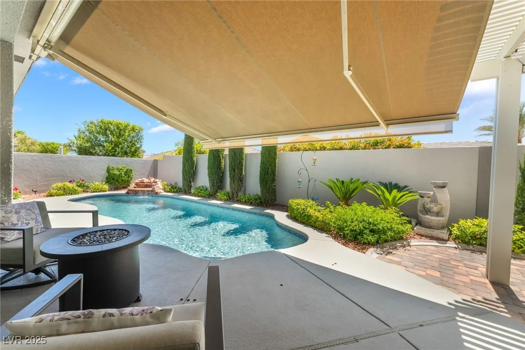 10579 Garden Rose, Las Vegas, NV 89135
