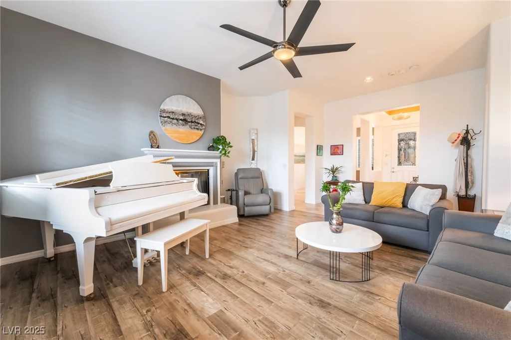 10579 Garden Rose, Las Vegas, NV 89135