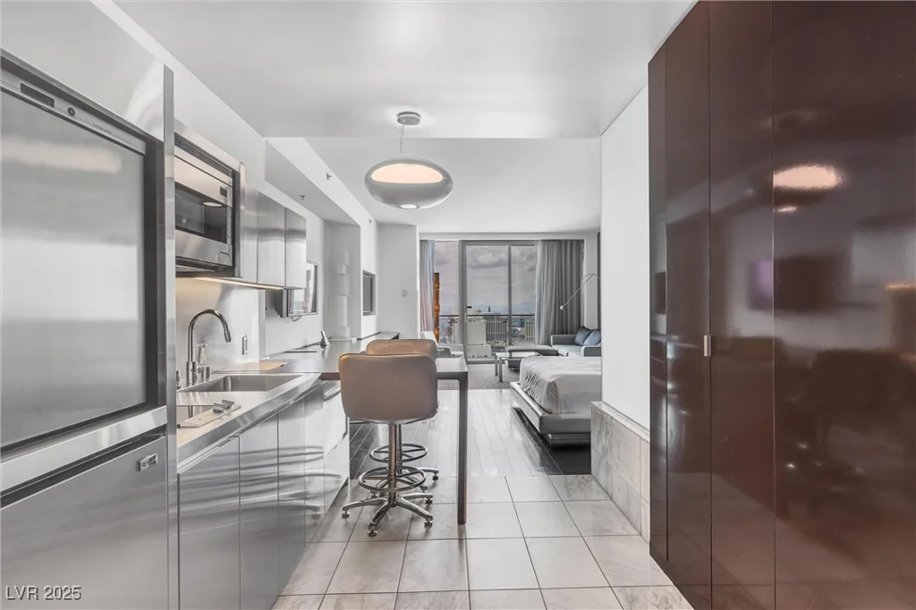 4381 FLAMINGO, Las Vegas, NV 89103