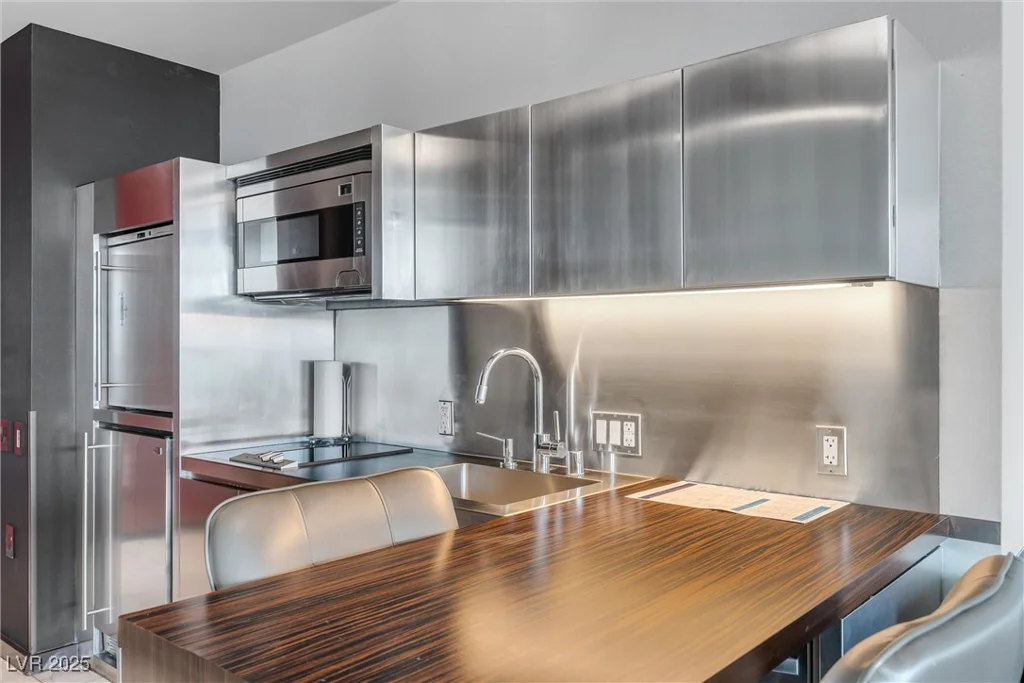 4381 FLAMINGO, Las Vegas, NV 89103