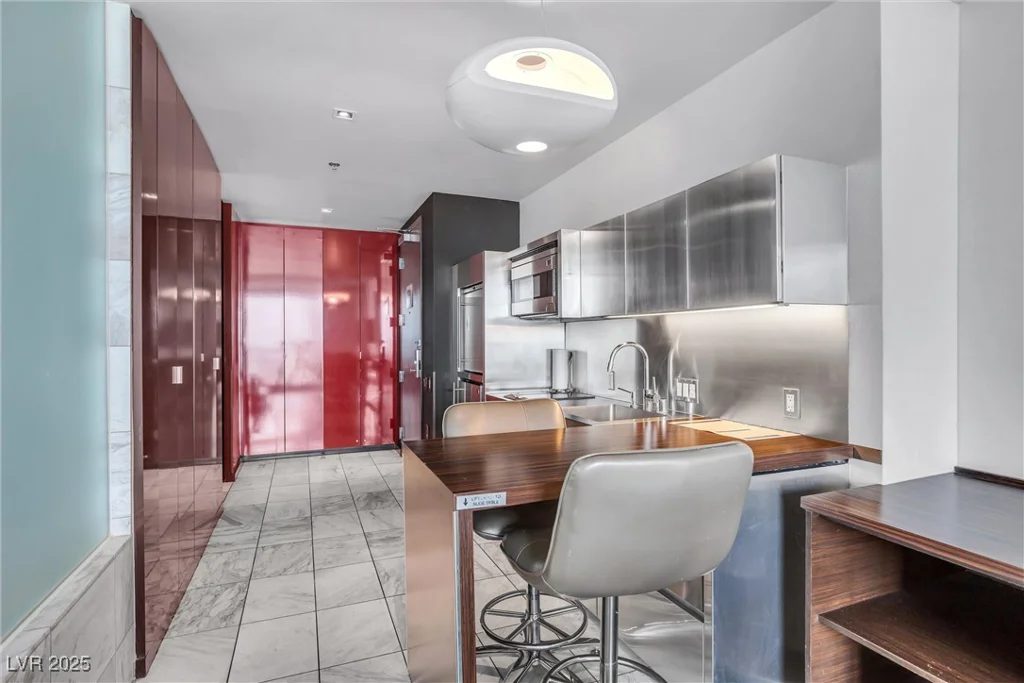 4381 FLAMINGO, Las Vegas, NV 89103