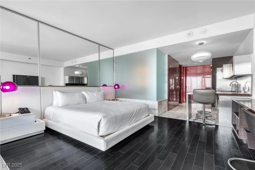 4381 FLAMINGO, Las Vegas, NV 89103