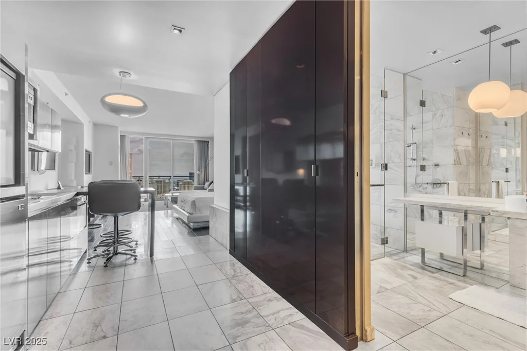 4381 FLAMINGO, Las Vegas, NV 89103