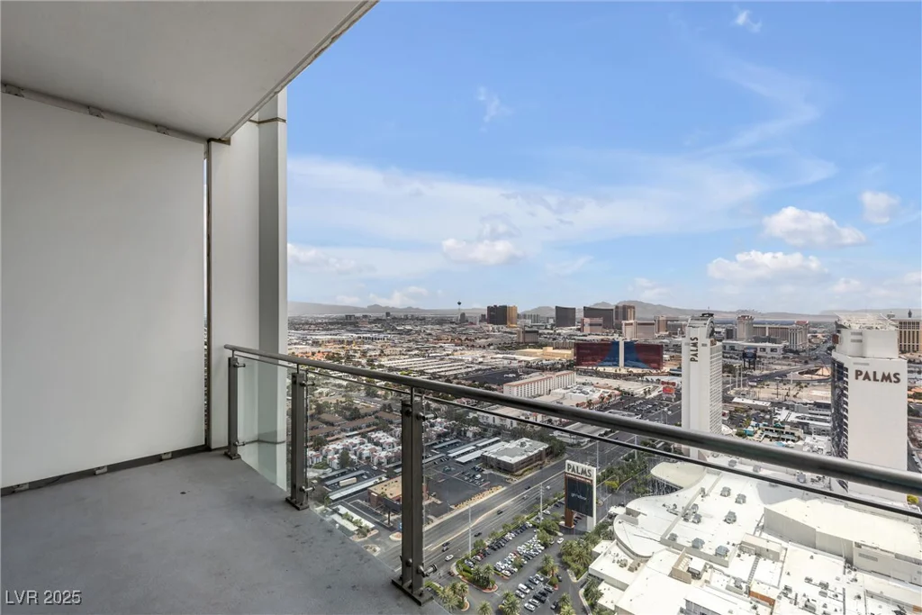 4381 FLAMINGO, Las Vegas, NV 89103