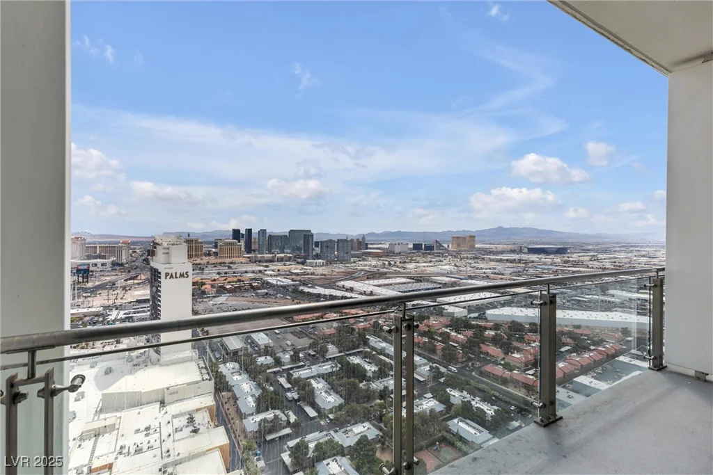 4381 FLAMINGO, Las Vegas, NV 89103