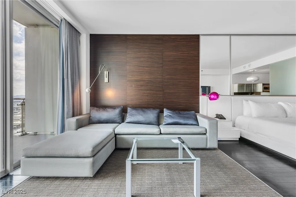 4381 FLAMINGO, Las Vegas, NV 89103