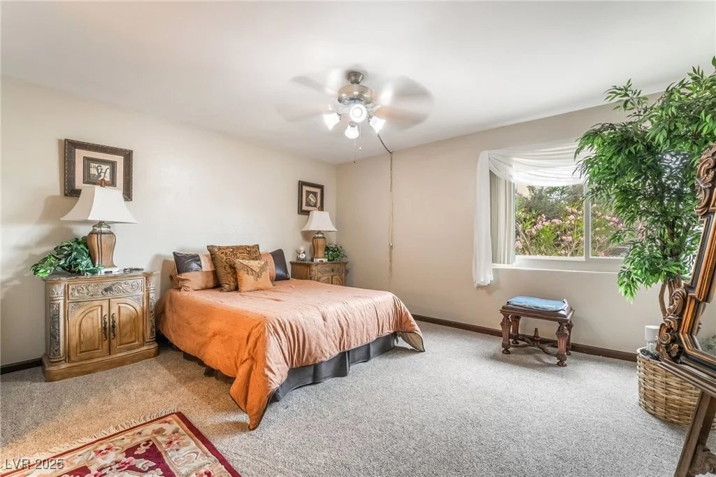 750 Royal Crest, Las Vegas, NV 89169