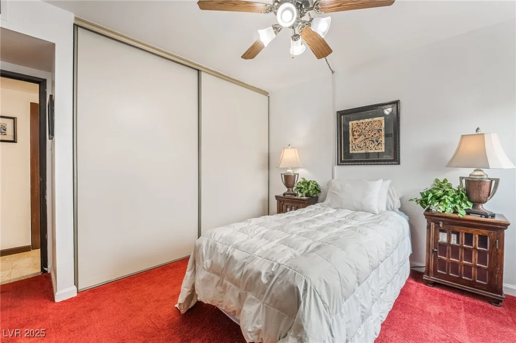 750 Royal Crest, Las Vegas, NV 89169
