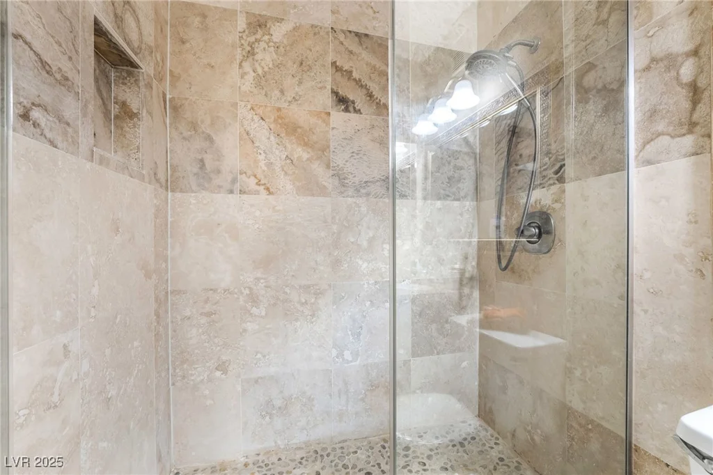 750 Royal Crest, Las Vegas, NV 89169