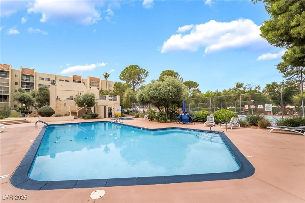 750 Royal Crest, Las Vegas, NV 89169