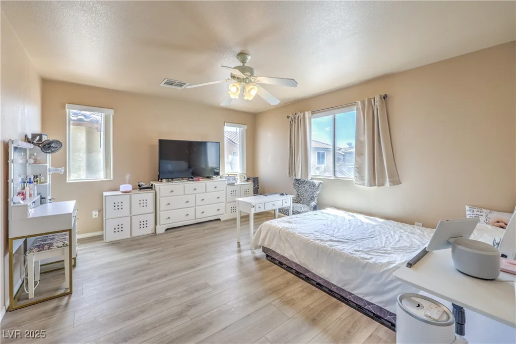 978 Valetta Flat, Las Vegas, NV 89183