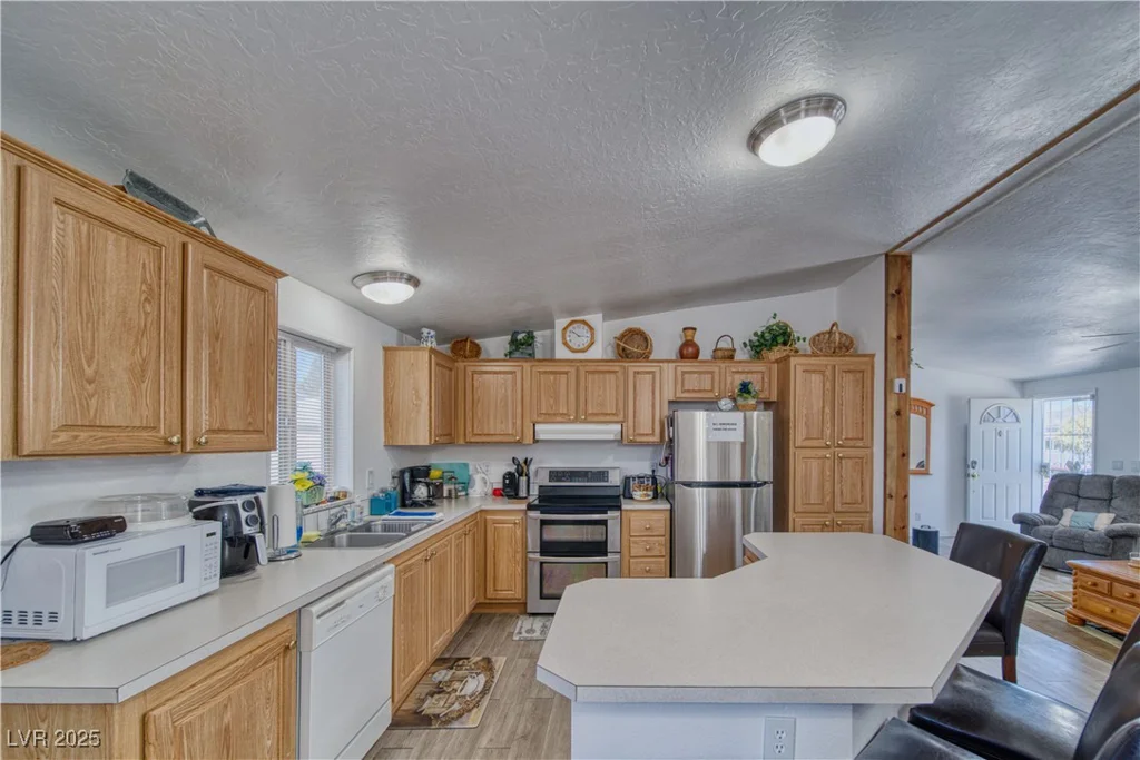 2891 Rio Rico, Pahrump, NV 89048