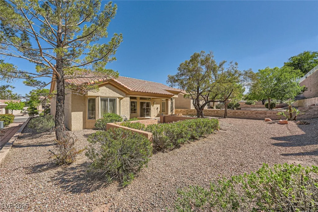 2601 Deer Lake, Las Vegas, NV 89134
