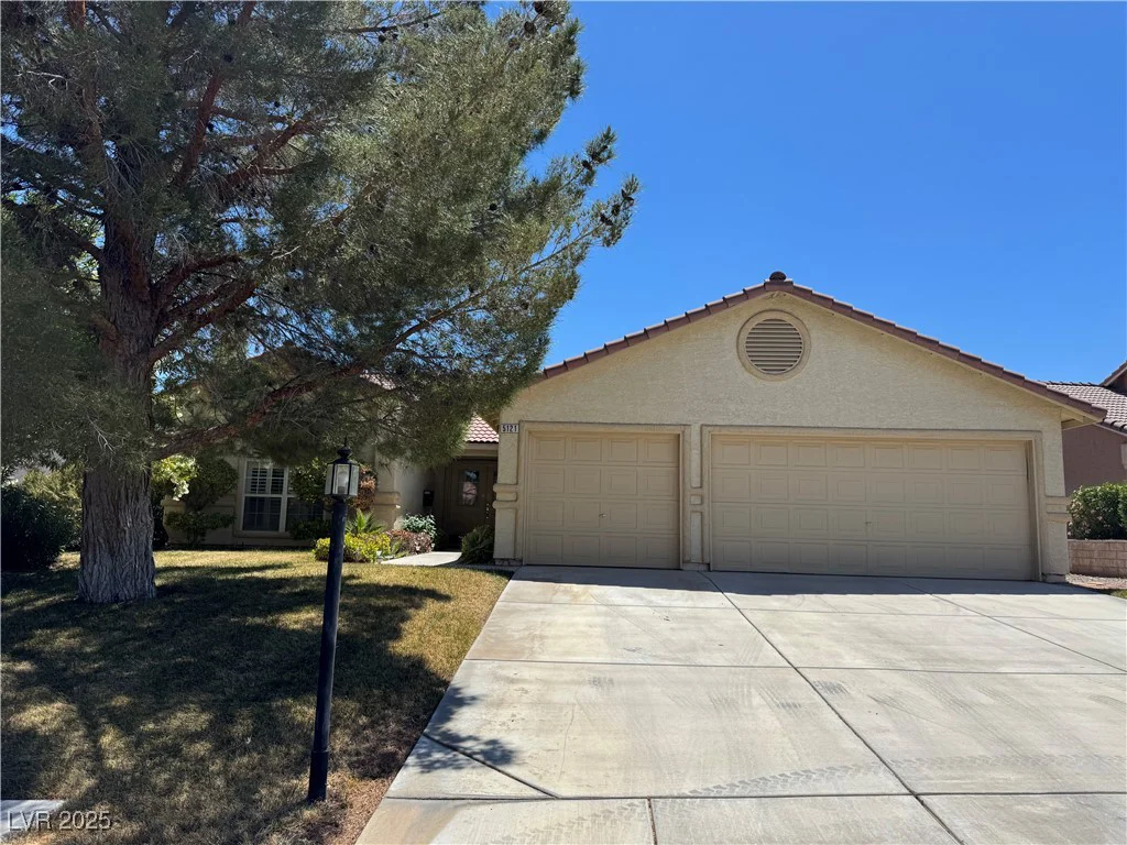5121 Burr Oak, Las Vegas, NV 89130