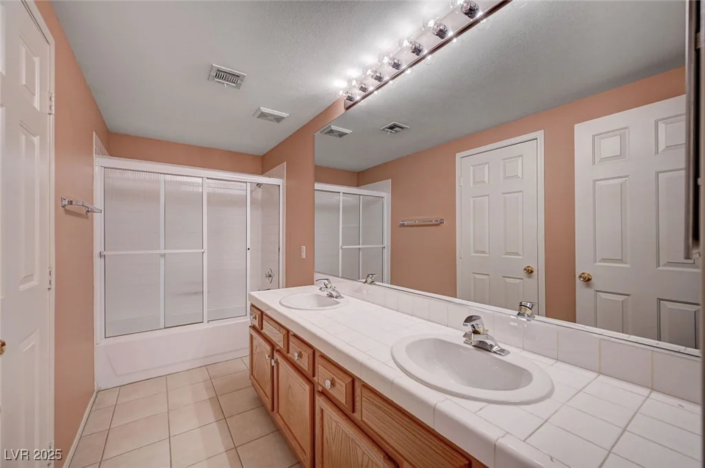 5405 Ireland, Las Vegas, NV 89149