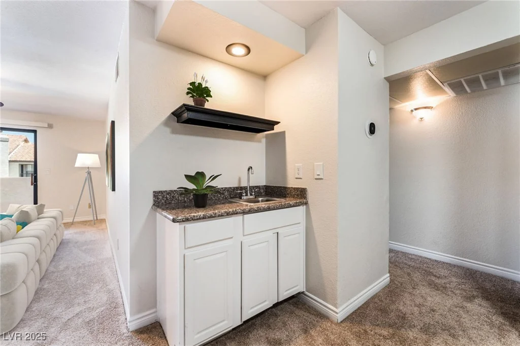 2451 Rainbow, Las Vegas, NV 89108