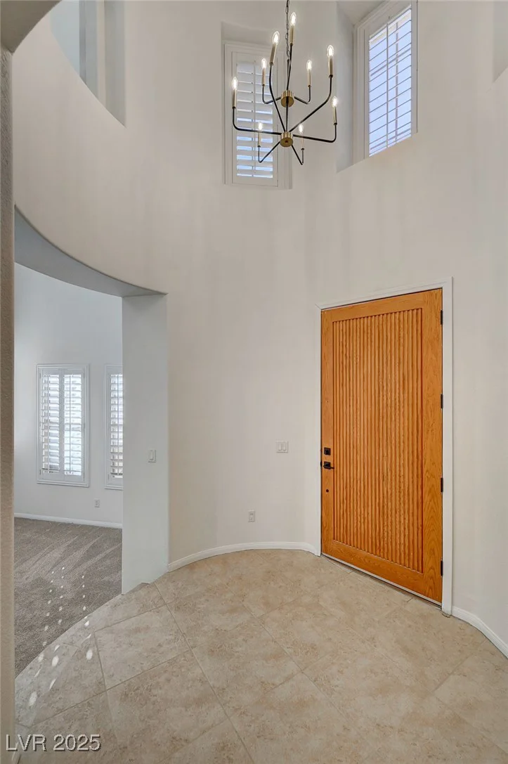 10530 Eagle Nest, Las Vegas, NV 89141