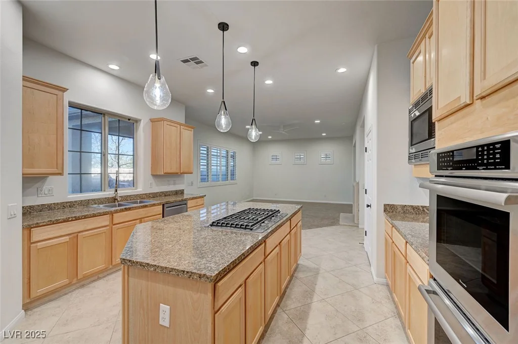 10530 Eagle Nest, Las Vegas, NV 89141
