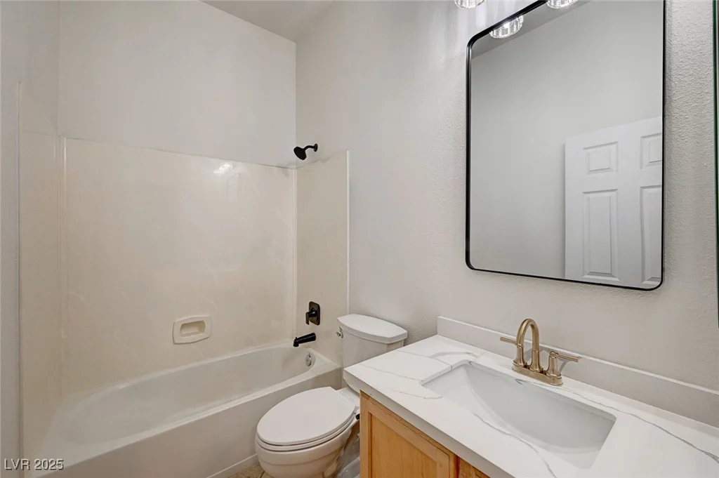 10530 Eagle Nest, Las Vegas, NV 89141