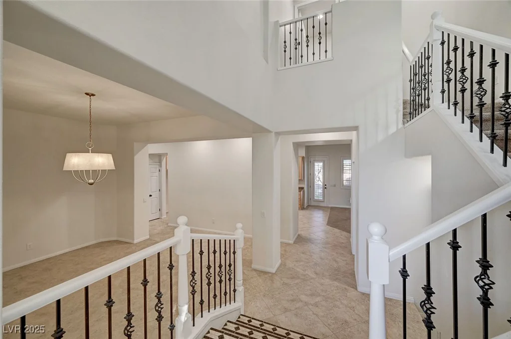 10530 Eagle Nest, Las Vegas, NV 89141