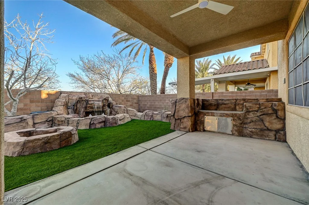 10530 Eagle Nest, Las Vegas, NV 89141
