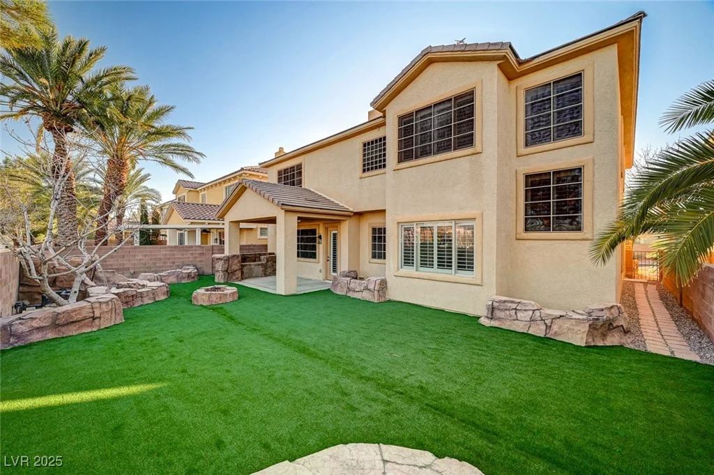 10530 Eagle Nest, Las Vegas, NV 89141