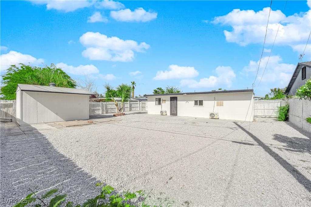 1800 Atlantic, Las Vegas, NV 89104