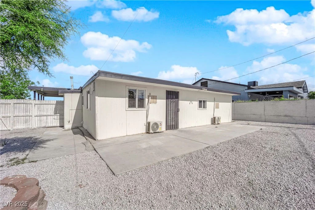 1800 Atlantic, Las Vegas, NV 89104